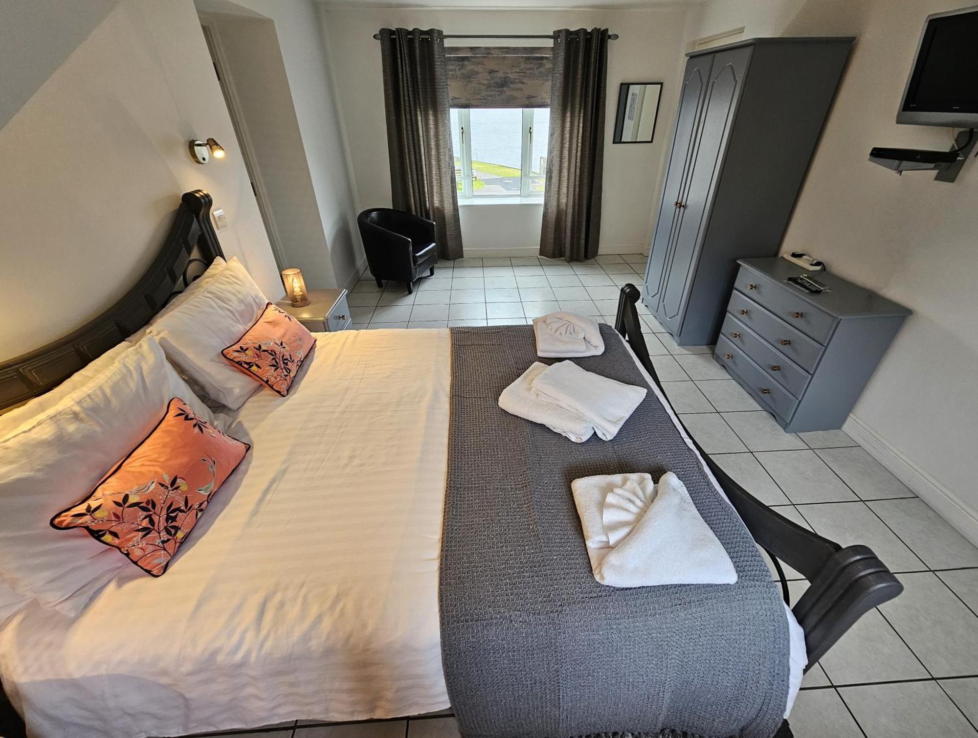 Melfort Pier & Harbour Resort Kilmelfort Zimmer foto